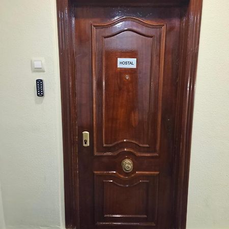 Hostal Foncalada Oviedo Luaran gambar