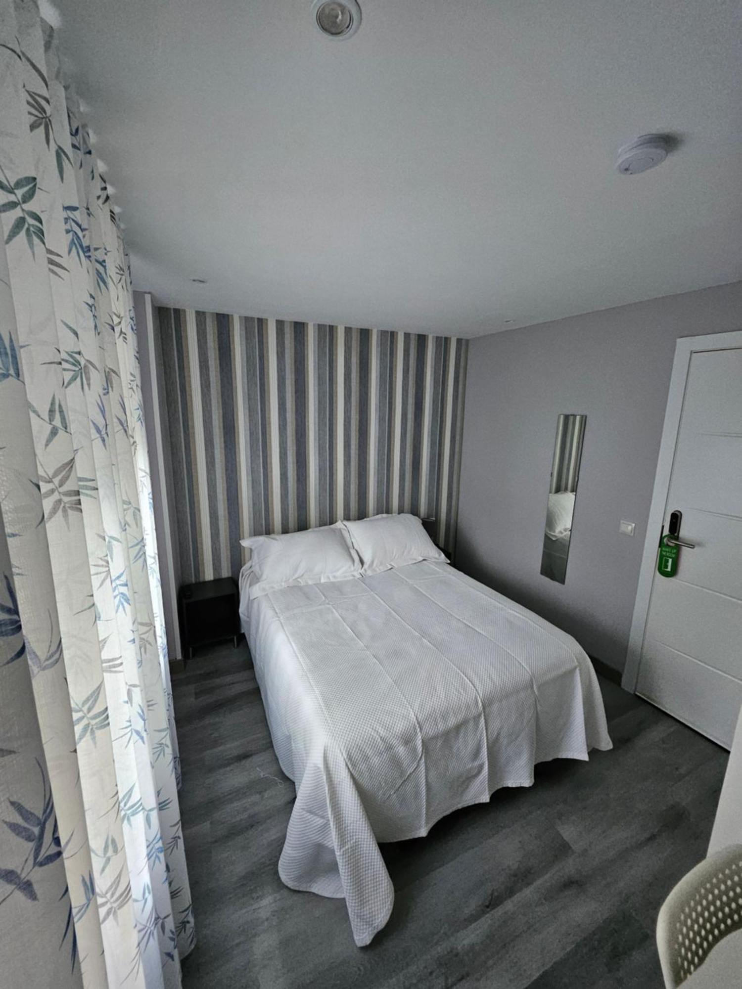 Hostal Foncalada Oviedo Luaran gambar